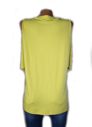 Блуза кофточка оливковая с открытыми плечиками и стеклярусом/бисером по горловине3 фото
