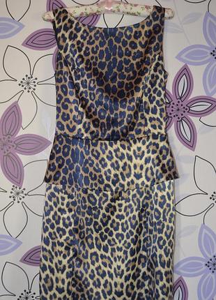 Леопардовое платье с баской 42-44р