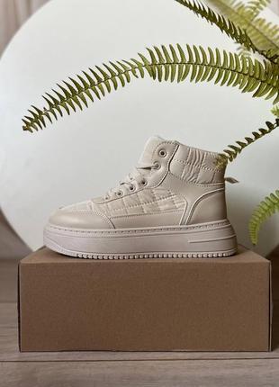 Зимние женские бежевые шнуровке із зі штучної шкіряні из искусственной кожи кожаные