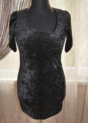 Маленьке чорне оксамитове, велюрове плаття, футляр, свято