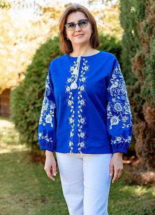 Яскрава вишиванка