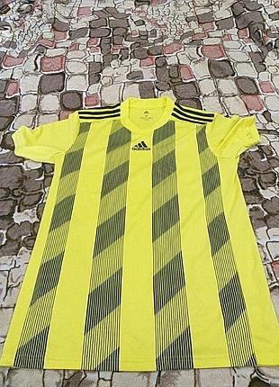Футболка adidas