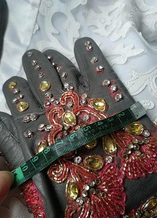 Перчатки бурлеск 8