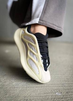 Кросівки adidas yeezy boost  700 v3 azael5 фото