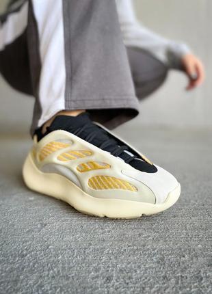 Кросівки adidas yeezy boost 700 v3 saflower6 фото