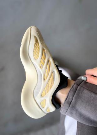 Кросівки adidas yeezy boost 700 v3 saflower8 фото