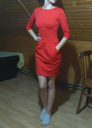 Красное платье1 фото