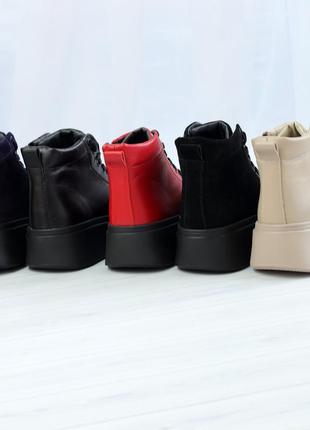 Женские зимние ботинки бежевого цвета4 фото