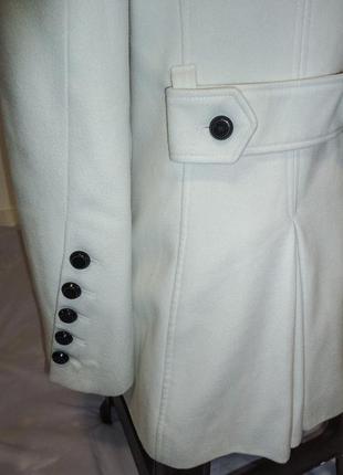 Шикарне біле пальто 70%вовна, р. м2 фото
