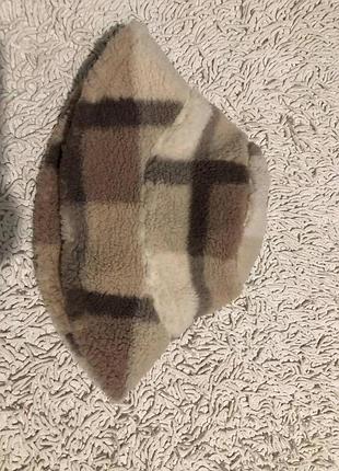 Панама з штучного хутра asos в бежевих тонах