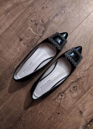 Стильные черные лаковые женские туфли из эко-кожи демисезонные женские туфли эко-кожа черные лаковые лодочки из эко-кожи