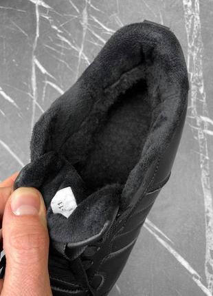 Мужские кроссовки зимние на меху черные2 фото