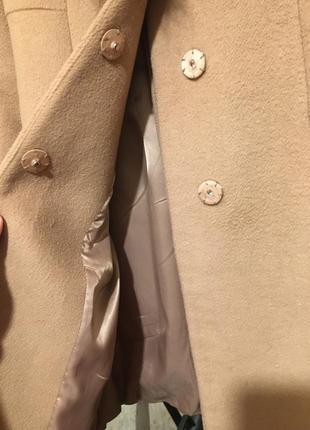 Стильне шерстяне вовняне пальто zaal з натуральним хутряним коміром4 фото