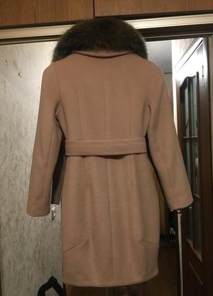 Стильне шерстяне вовняне пальто zaal з натуральним хутряним коміром9 фото