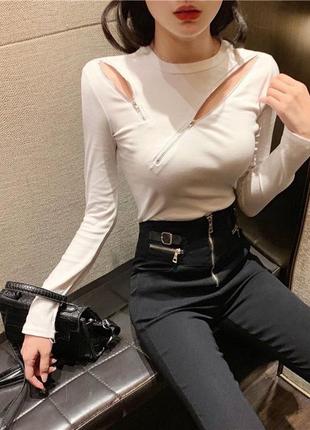 Кофта с замками