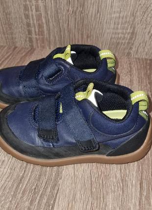 Шкіряні кросівки clarks
