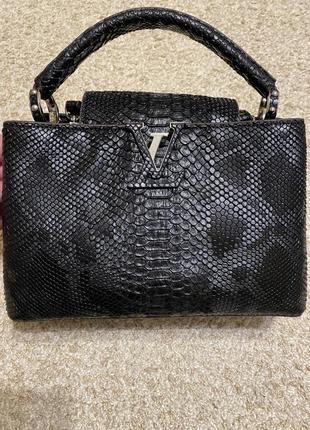 Сумка lous vuitton capucines