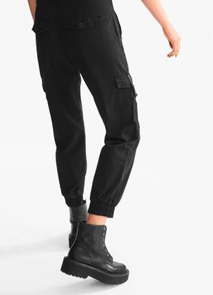 Черные демисезонные брюки от c&a2 фото