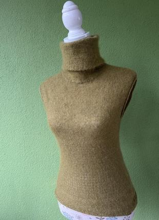 Свитер с высоким горлом мохер