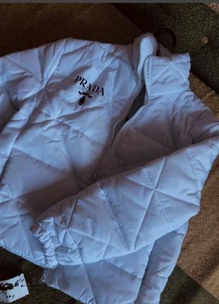 Куртка виконання prada