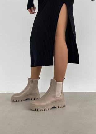 Теплые ботинки челси на резинке, сапоги невысокие, короткие, низкие бежевые кожаные женские зимние (зима 2022-2023) для женщин, удобные, комфортные10 фото