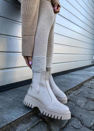 Теплые ботинки челси на резинке, сапоги невысокие, короткие, низкие бежевые кожаные женские зимние (зима 2022-2023) для женщин, удобные, комфортные8 фото