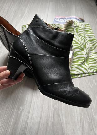 Кожаные сапоги ботинки clarks