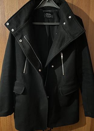 Пальто bershka