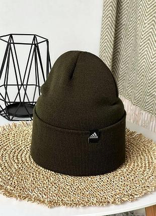 Шапкв лопата брендова