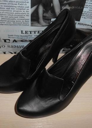 Новые туфли на каблуке anne michelle р-р 6 (39), кожа, оригинал, италия3 фото