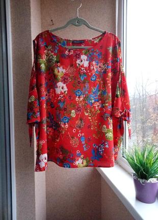 24 размер красивейшая оригинальная блуза в цветочный принт2 фото