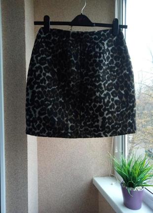 Трендовая стильная утепленная юбка мини в модный принт с содержанием шерсти3 фото