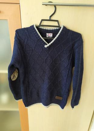 Стильний светр на хлопчика