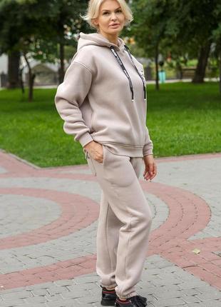 Спортивный костюм с худи бежевого цвета3 фото