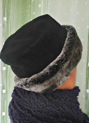 Комфортная теплая шапка из флиса с меховым отворотом, р.581 фото