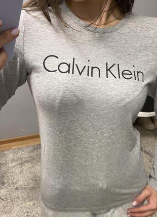 Реглан від calvin klein