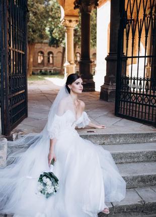Весільна сукня