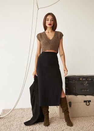 Черная вязаная классическая юбка с разрезом длины миди 42-44, 46-48, 50-52