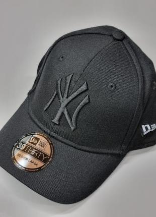 Закрытая сзади кепка бейсболка new york yankees