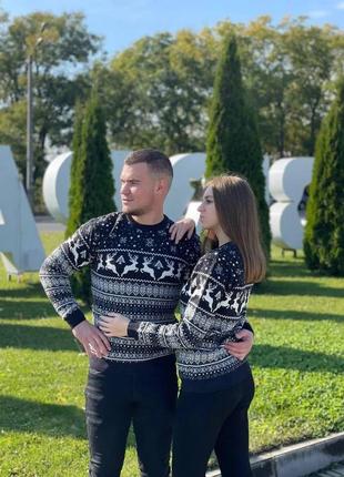 Вязаный новогодний черный с белым свитер с оленями теплый новогодний шерстяной джемпер7 фото