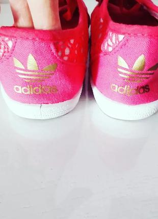 Стильні яскраві літні кеди в сіточку adidas3 фото