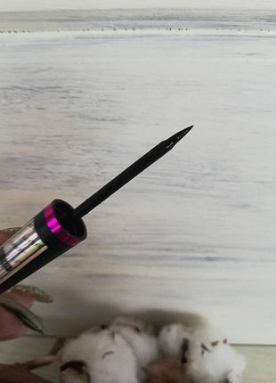 Подводка для глаз huda beauty false lash effect