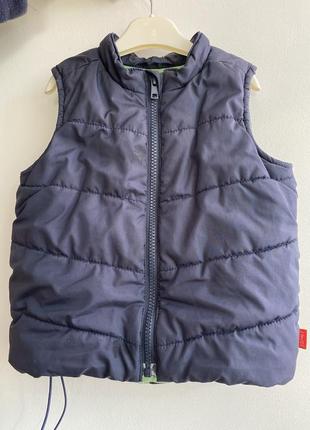 Жилетка безрукавка
