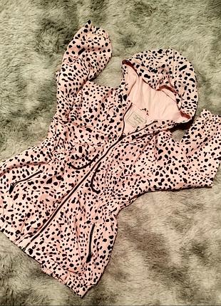 Рожева вітровка парка у леопардовий принт на 9 років