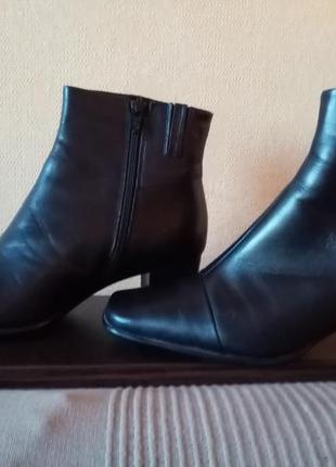 Ботинки женские  кожаные clarks, 37 размер