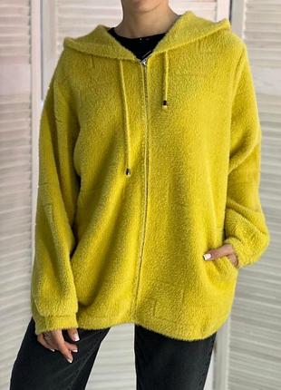 Пальто альпака батал с капюшоном коротке