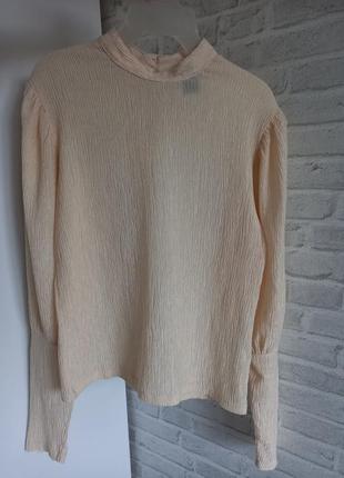 Вишукана блуза,  блузка жатка з об'ємними та подовженими рукавами айворі