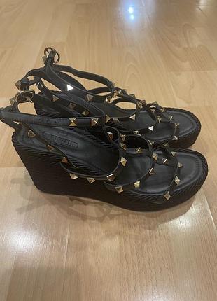 Босонiжки valentino оригинал