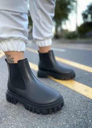 Стильні зимові черевики челсі чорні жіночі екошкіра6 фото