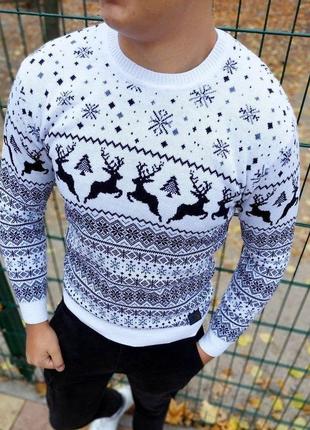Вязаный новогодний белый с черным свитер с оленями теплый новогодний шерстяной джемпер6 фото